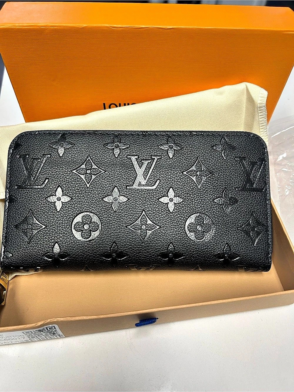 Zippy Wallet Monogram Empreinte Black